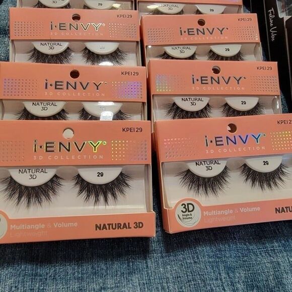 Create your Own Bundle I-Envy Lifting Effect Feline Eyelashes - Picture 5 of 6